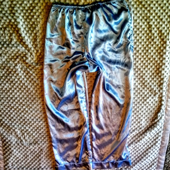 Seceret Treasures Pajama's Size Large Blue Silky - Picture 6 of 13